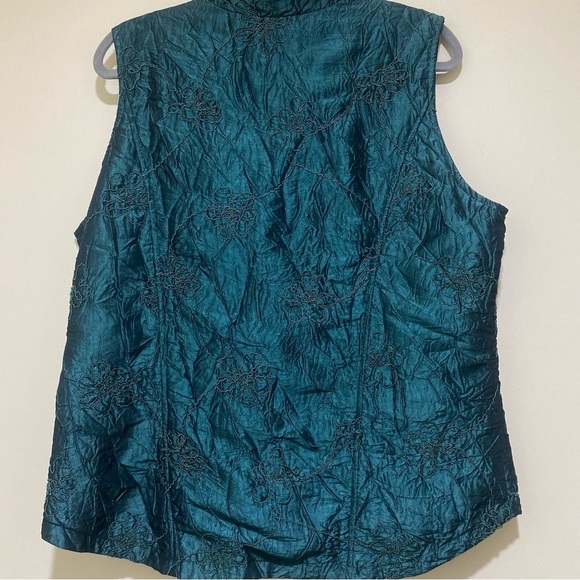 Women’s Coldwater Creek Brand Metallic Green Floral Zip-Up Lightweight Vest S: L - Picture 9 of 13